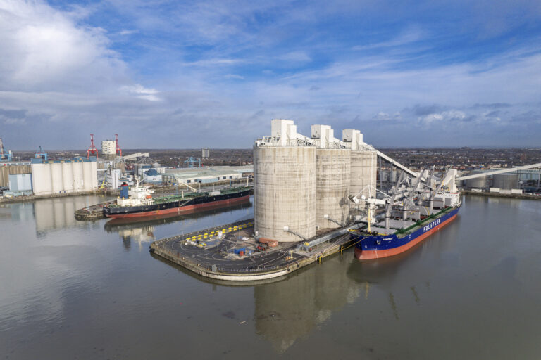 Peel Ports Logistics agrees vessel agency deal for Drax biomass